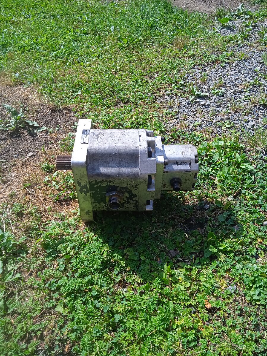 Dvojite hydraulická čerpadlo U80/20