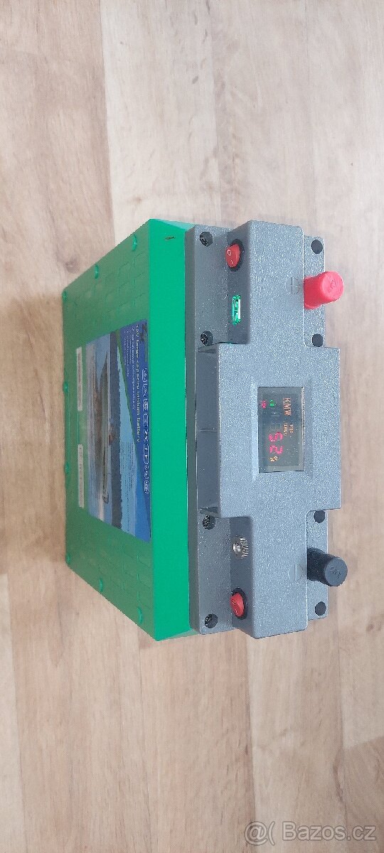Lithiová baterie ZK GREEN 12V/120Ah + nabíječka 10A