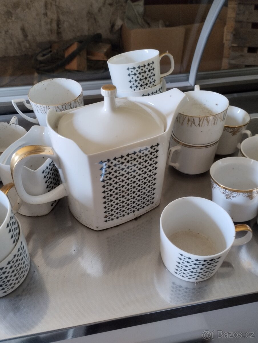 Porcelánové nadobi