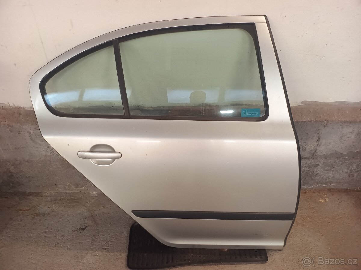 Škoda Octavia II sedan PZ dveře komplet