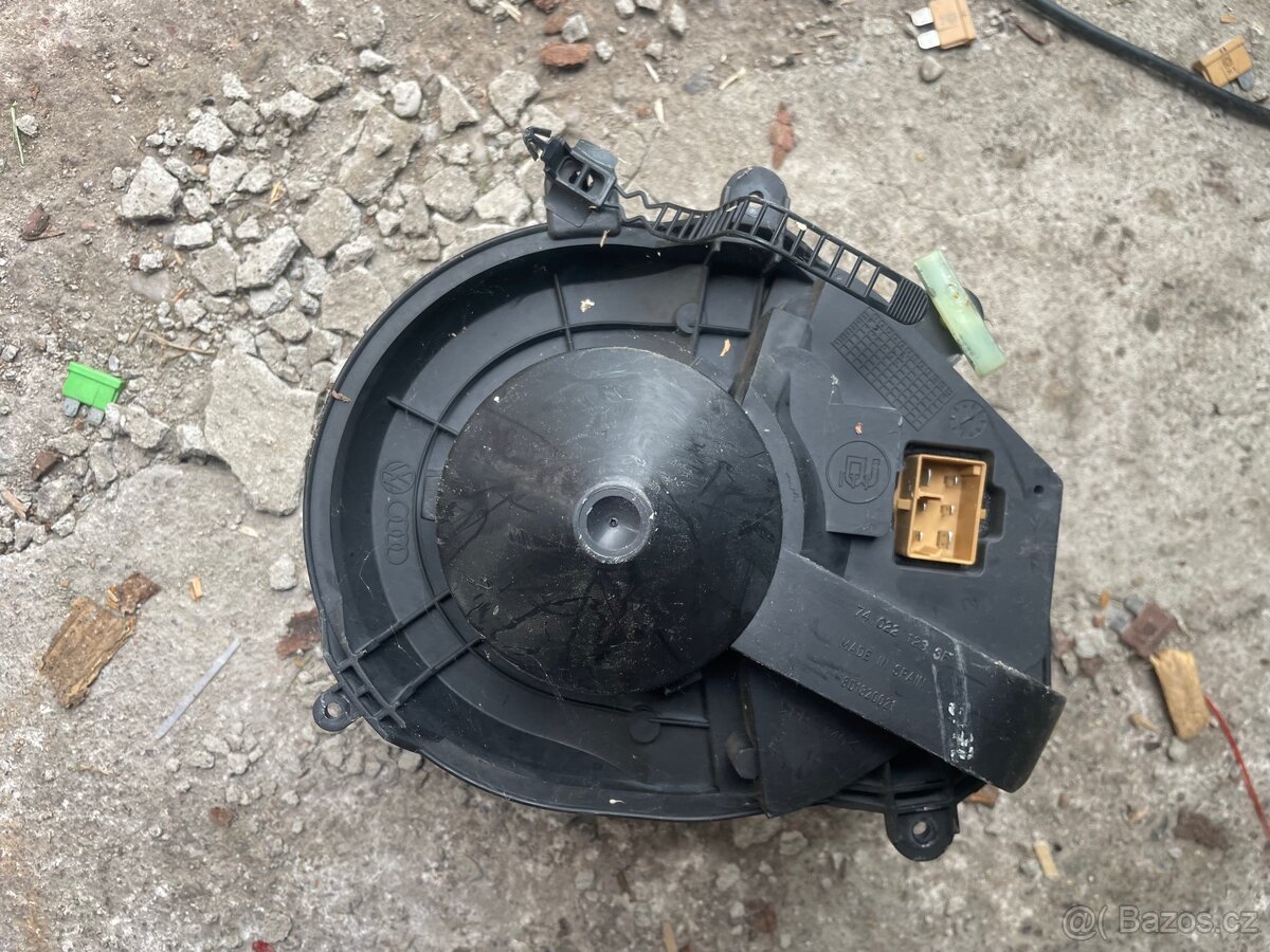 Ventilátor climatronicu