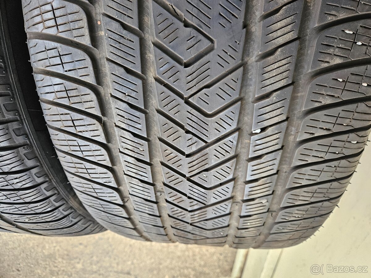 325/40R22 114V Scorpion Winter MO1 PIRELLI