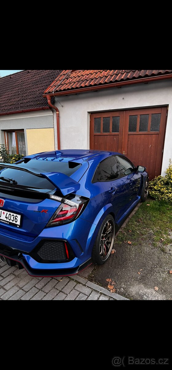Honda Civic Type R vyfuk, svetla