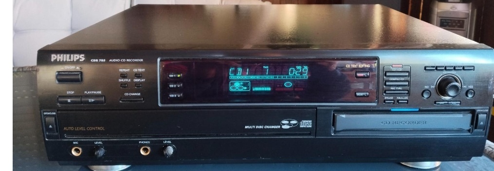 Philips CDR-785 CD měnič na 3 disc