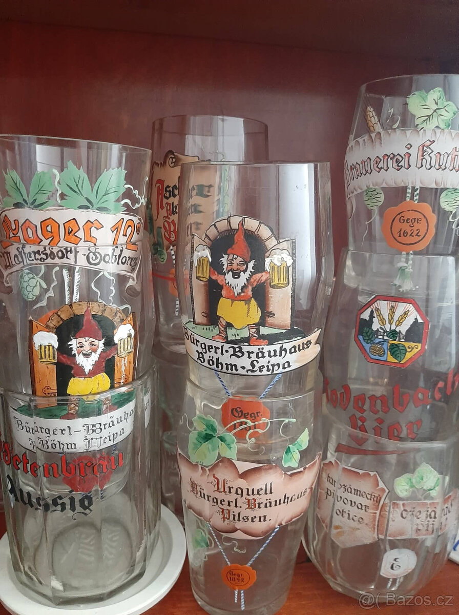 Pivní sklo sklenice půllitry tretinky cedule lahve 02
