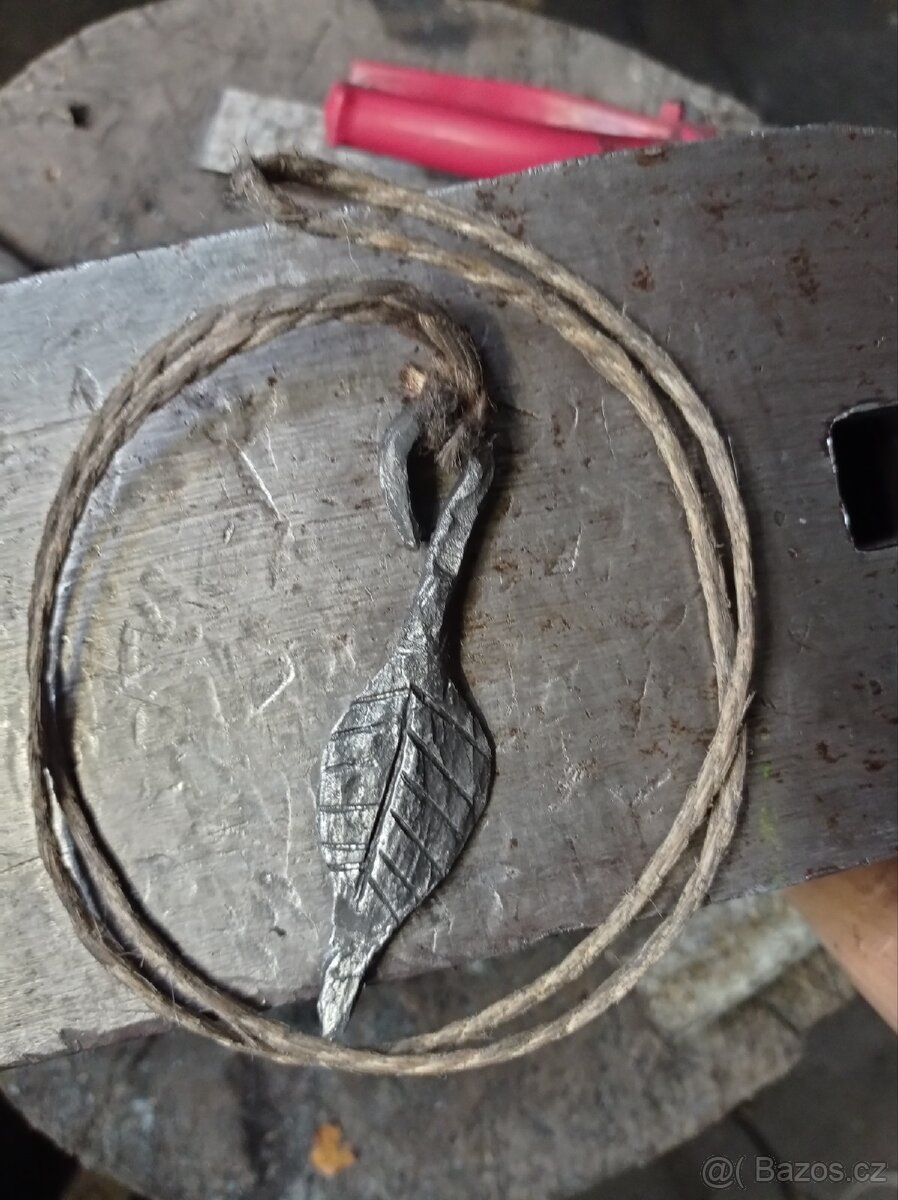 Kovaný přívěšek - list