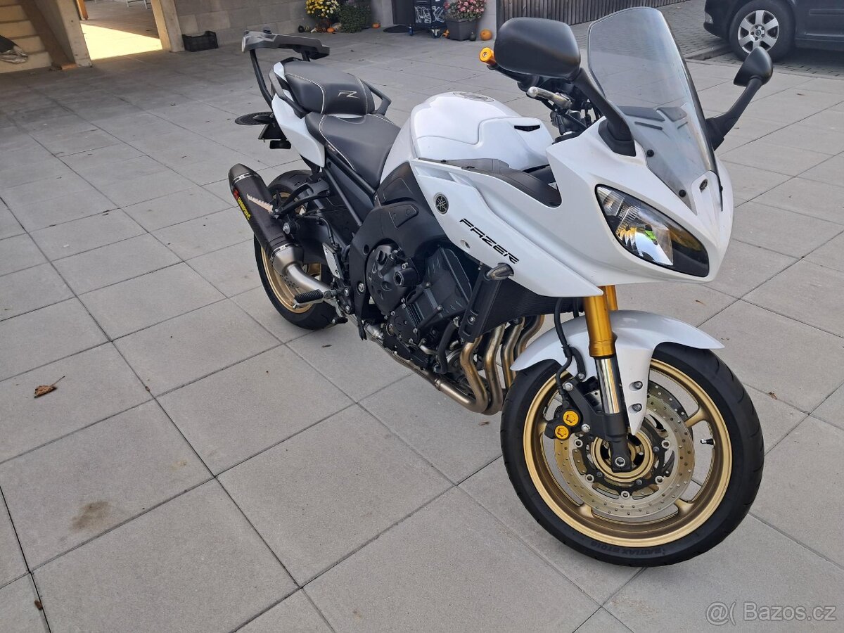 YAMAHA FZ8 ( Fazer )