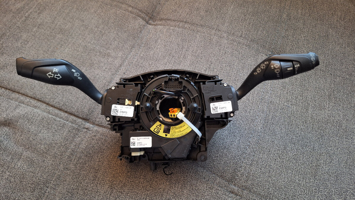 Páčky pod volant FORD FOCUS 3, C-MAX, KUGA po FL