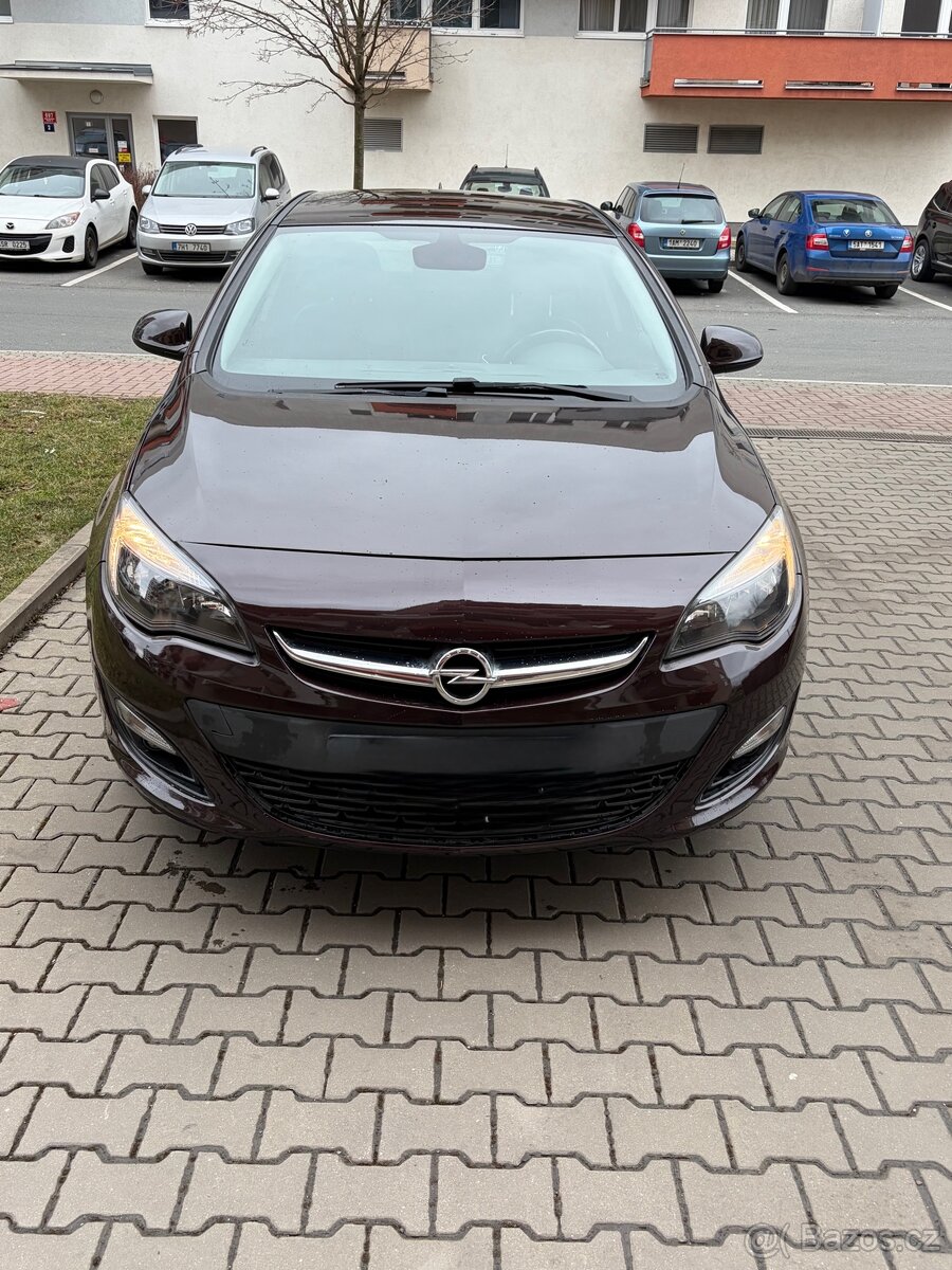 Opel Astra J