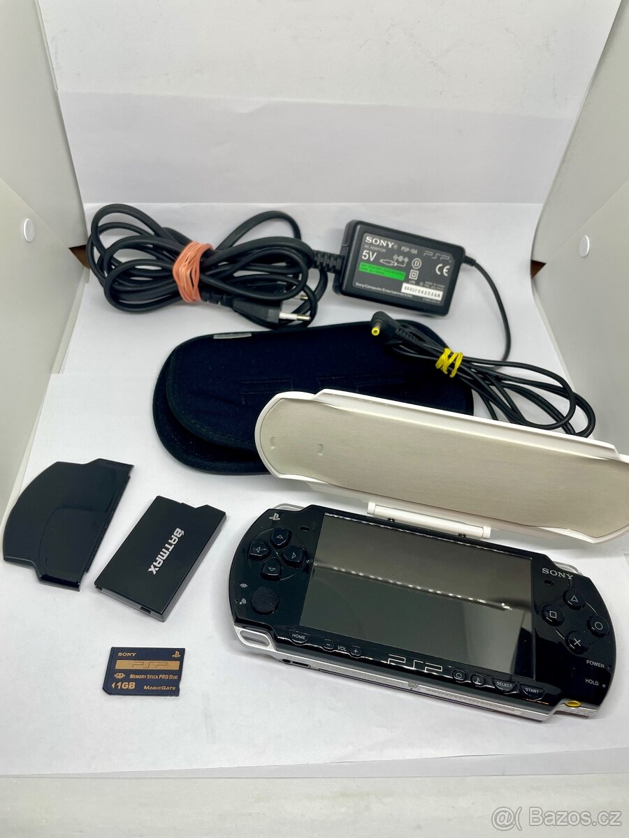 PSP 2004 Playstation Portable