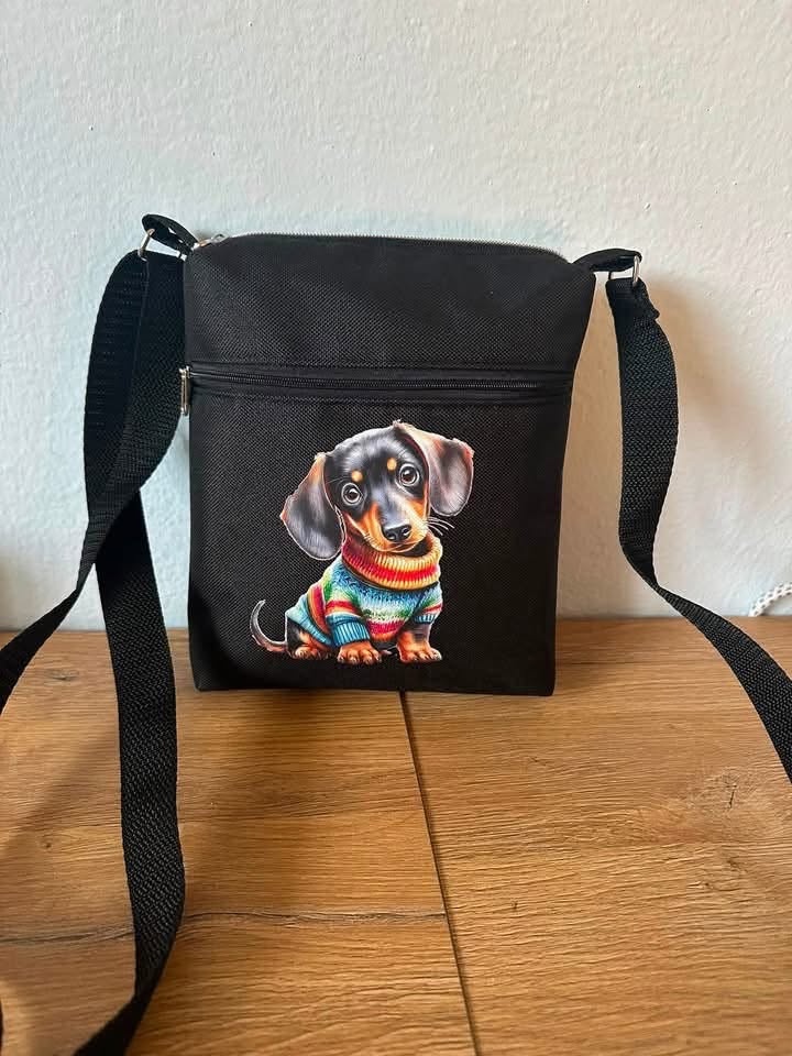 Crossbody s jezevčíkem