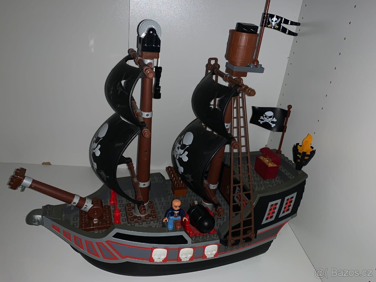 Lego Duplo 7880 Pirátská loď, pirát