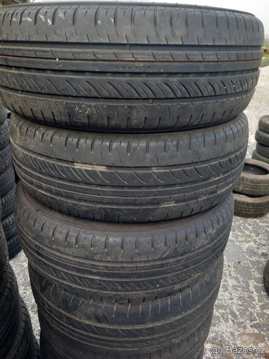 215/60/17 C letni pneu 215/60 R17 C