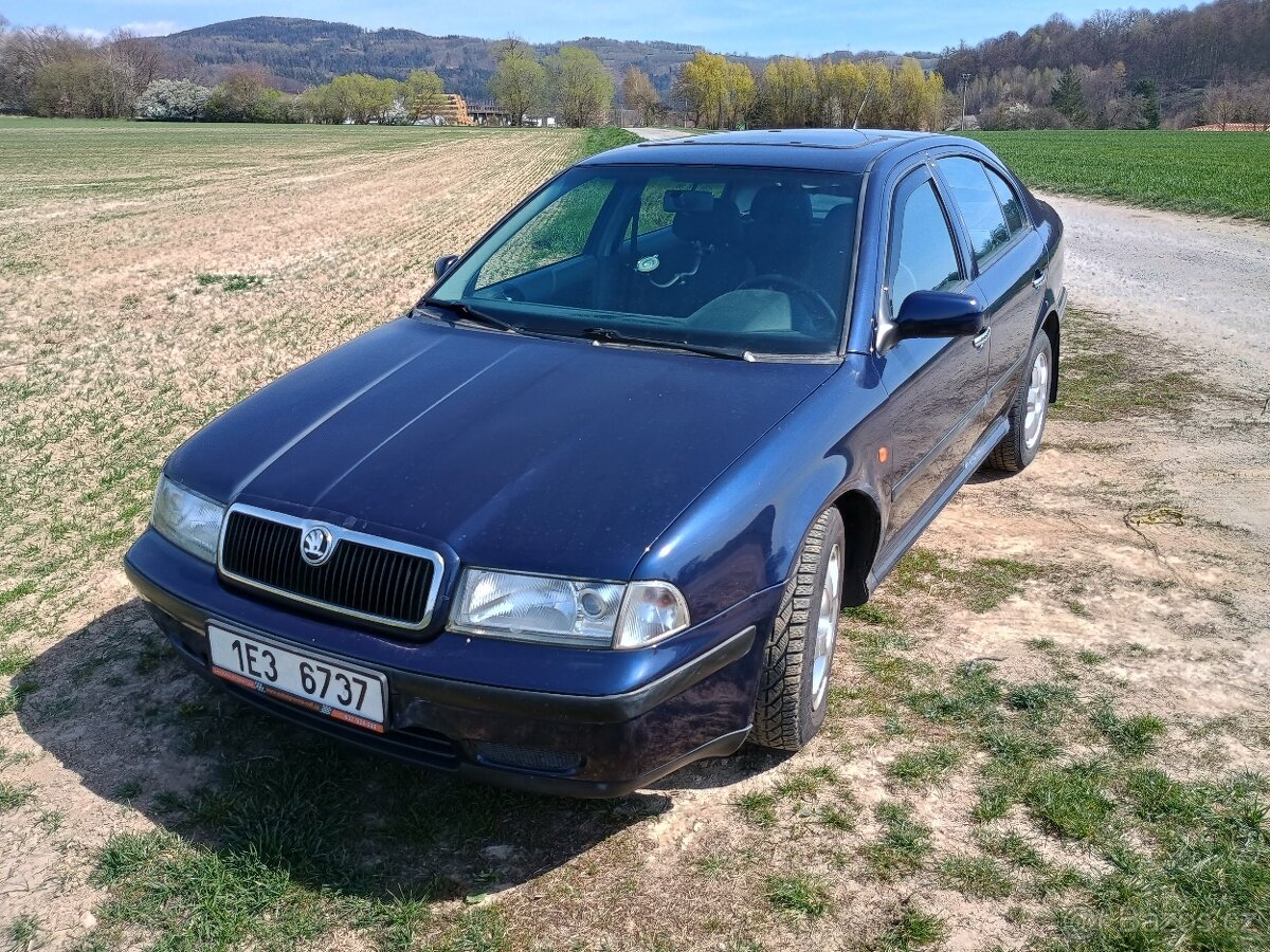 Škoda octavia 1.6 74kw AKL 1999