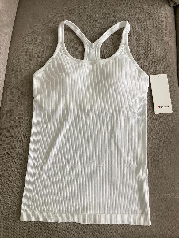 Luxusní bezešvé sportovní tílko/top americké zn. Lululemon