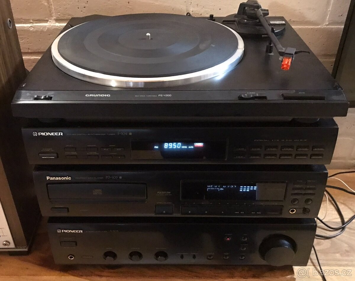 PIONEER HIFI SESTAVA ,ZESILOVAČ ,TUNER ,CD,GRAMOFON (1994)
