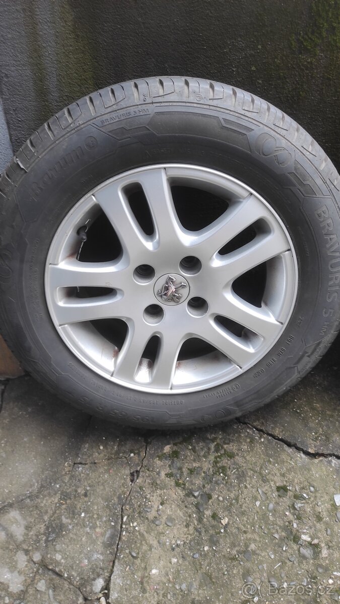 ALU kola +letní pneumatiky Peugeot 307 2007