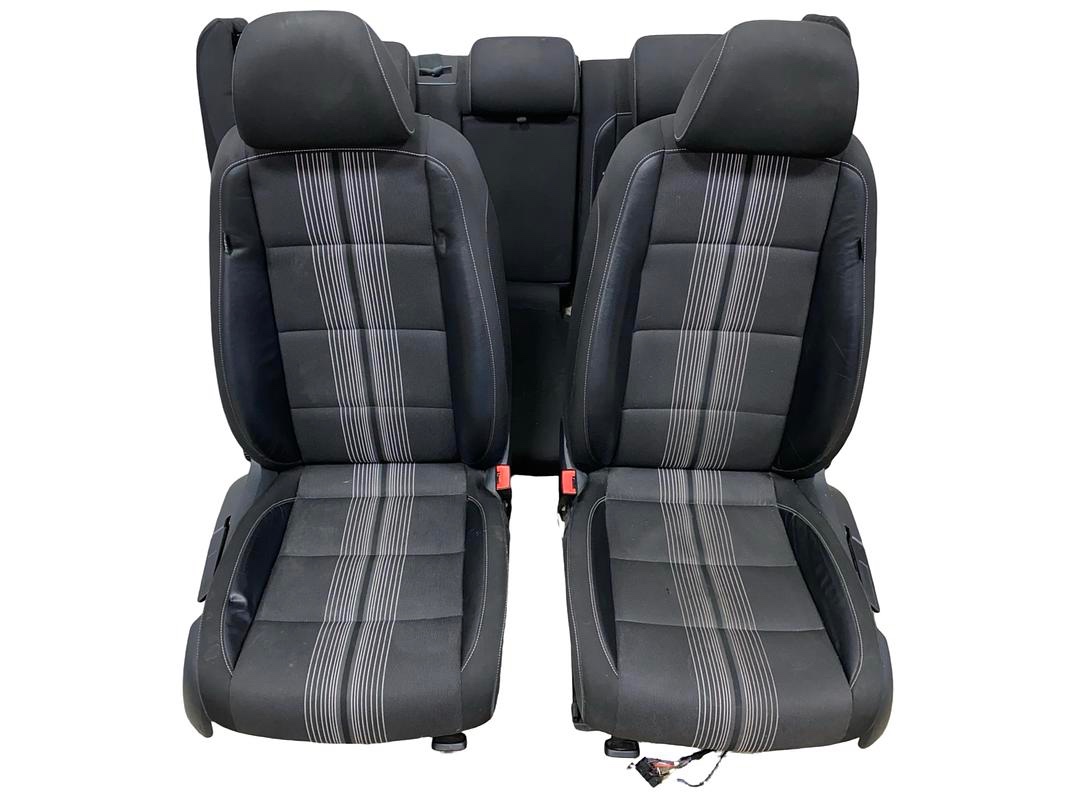Sedačky kostkovaná látka VW Golf 6 kombi r.v. 2013