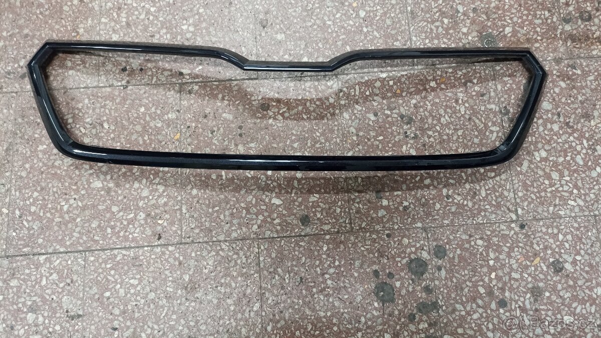 Škoda Kamiq rámek maska