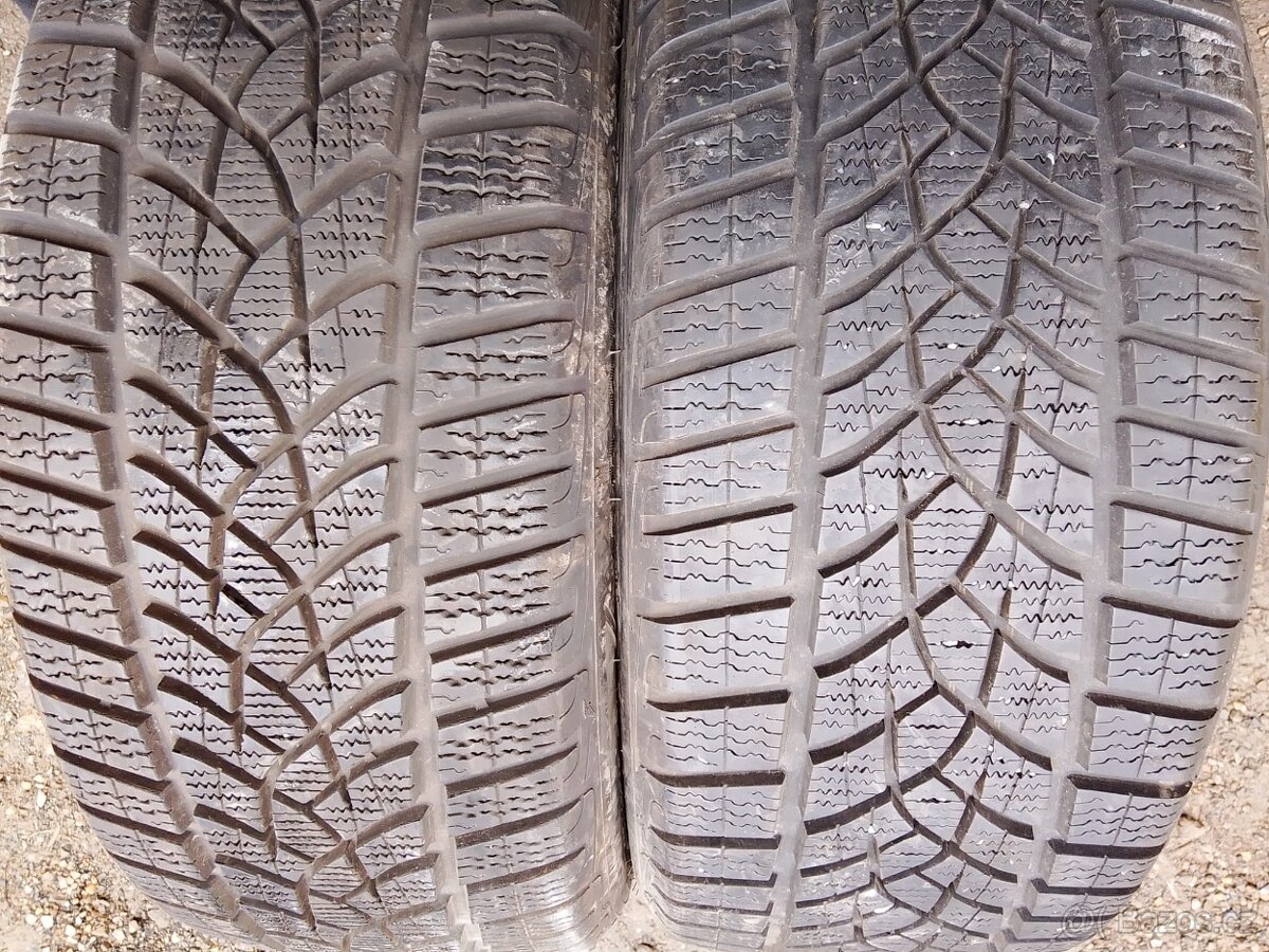 205/45/18 90h Goodyear - zimní pneu 2ks
