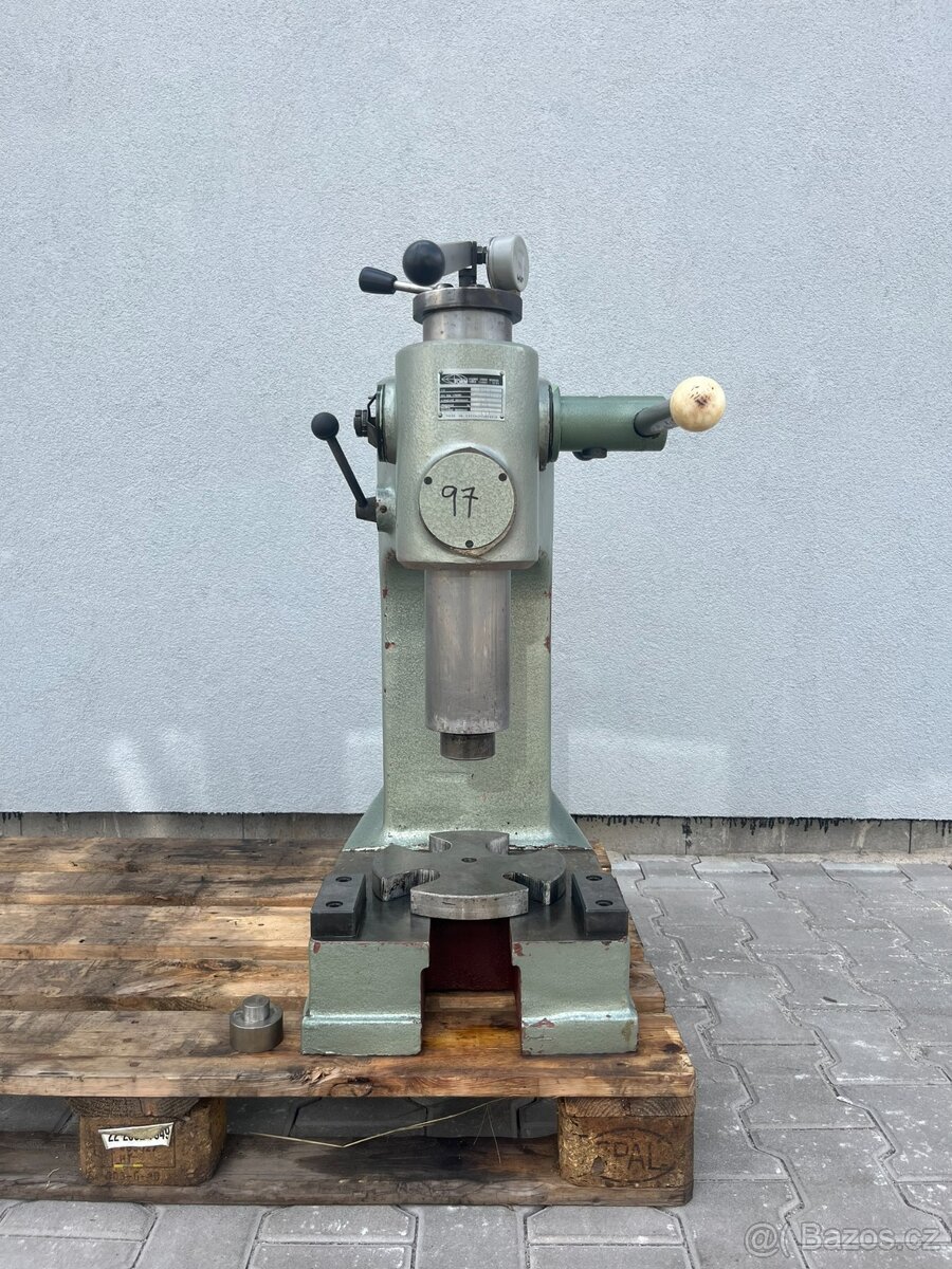 Lis hydraulický ruční CTC5