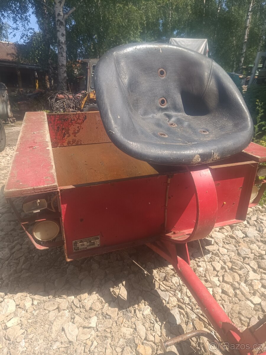 Prodám vlečku za Vari