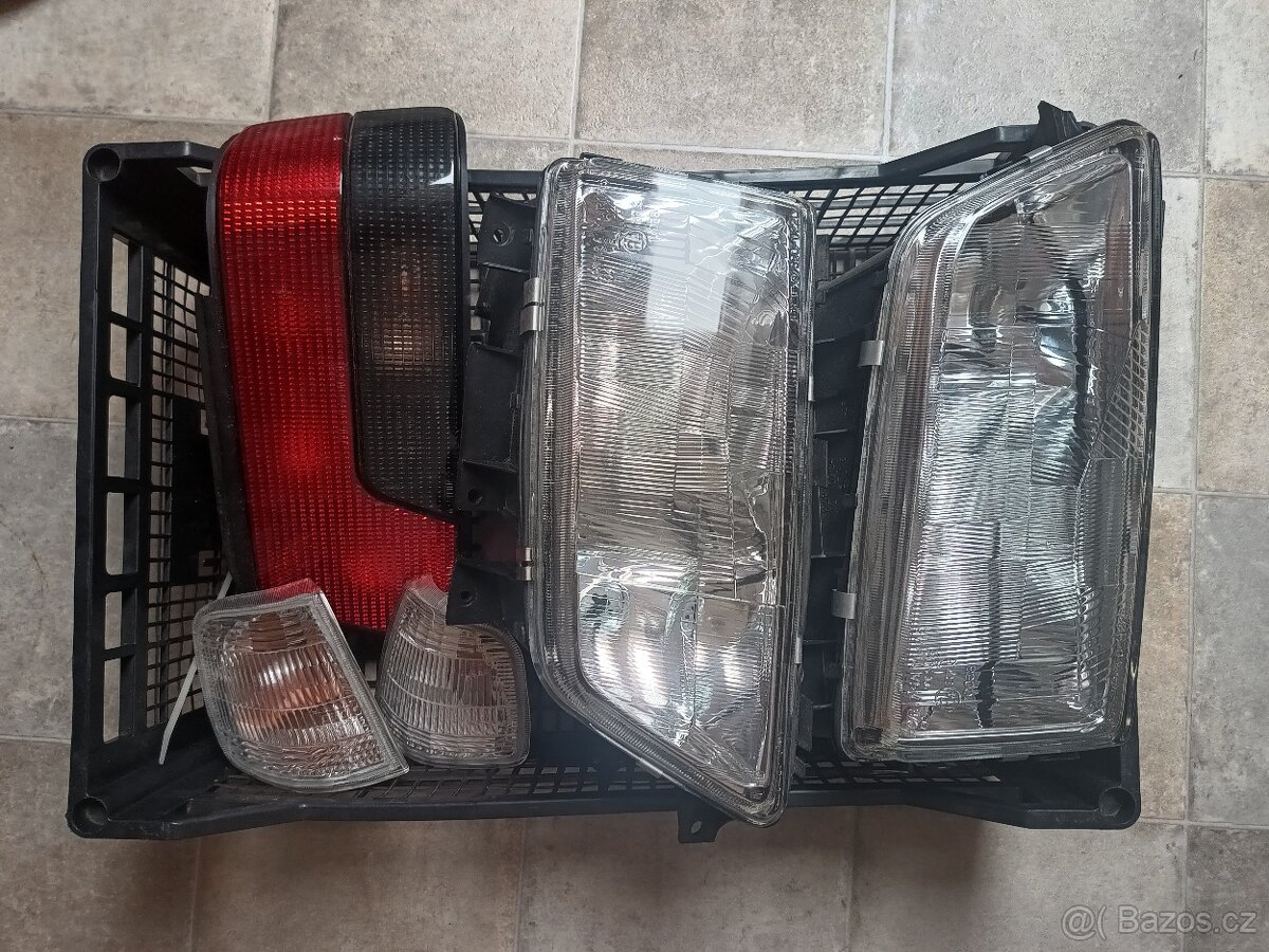 Světla a blinkry Peugeot 405