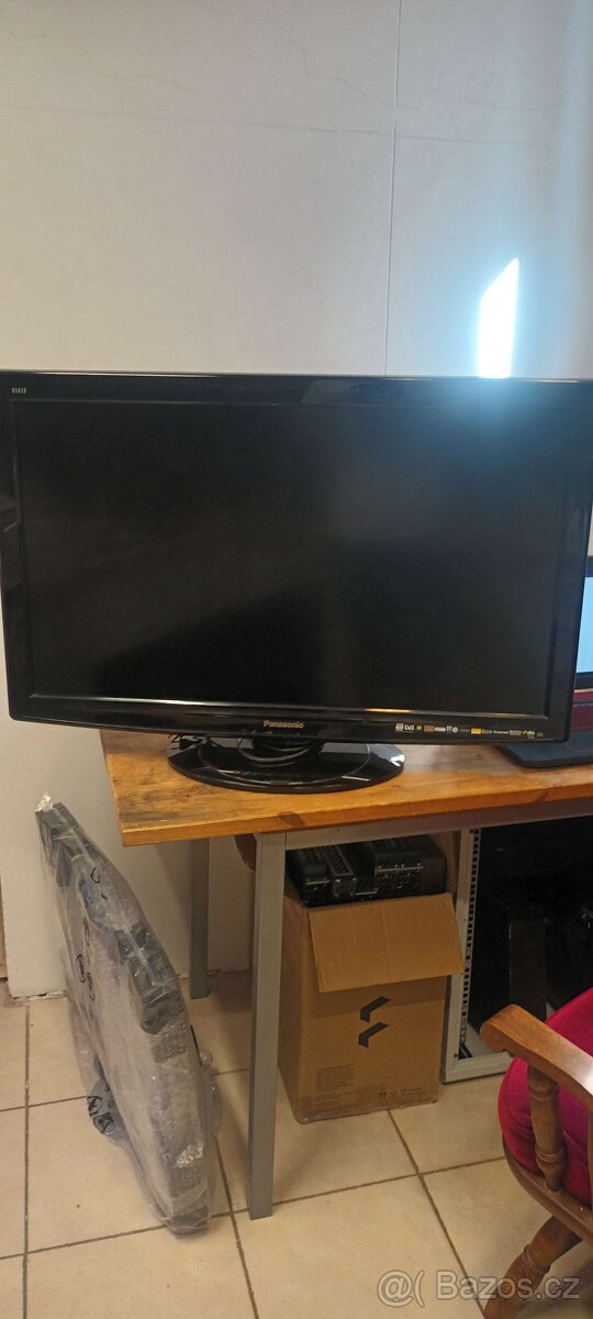 Panasonic TX-L37U10E - nefunkční