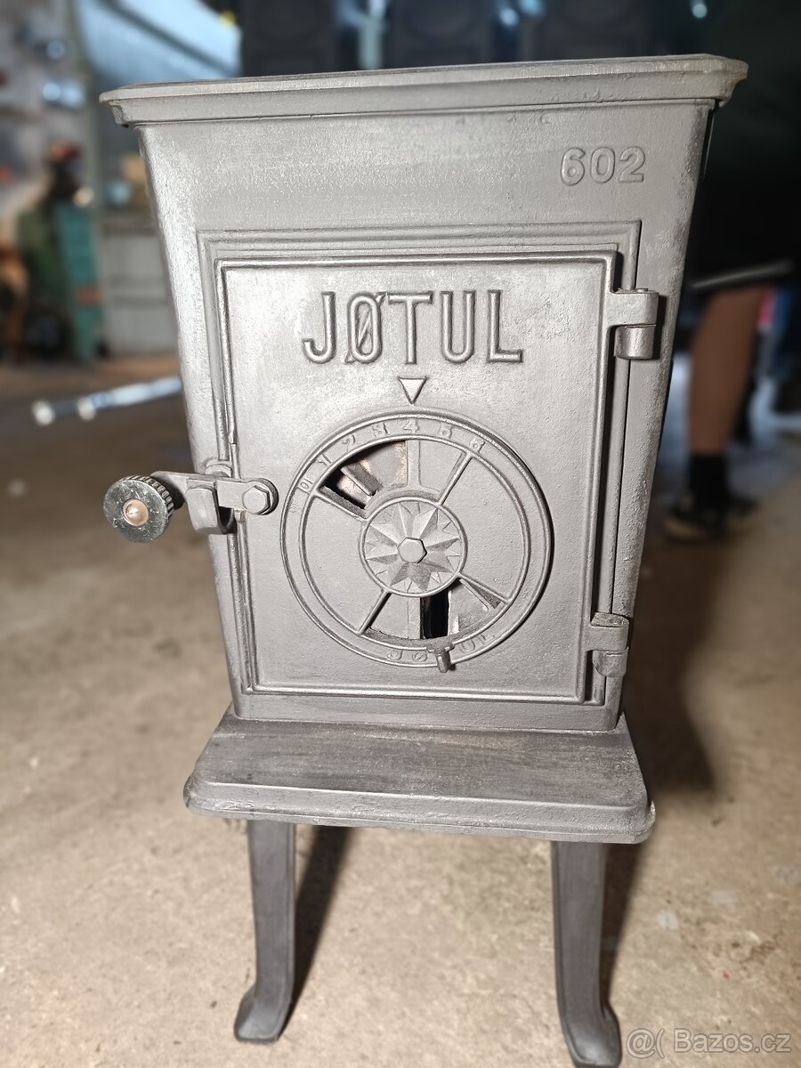 Litinová kamna jotul 602