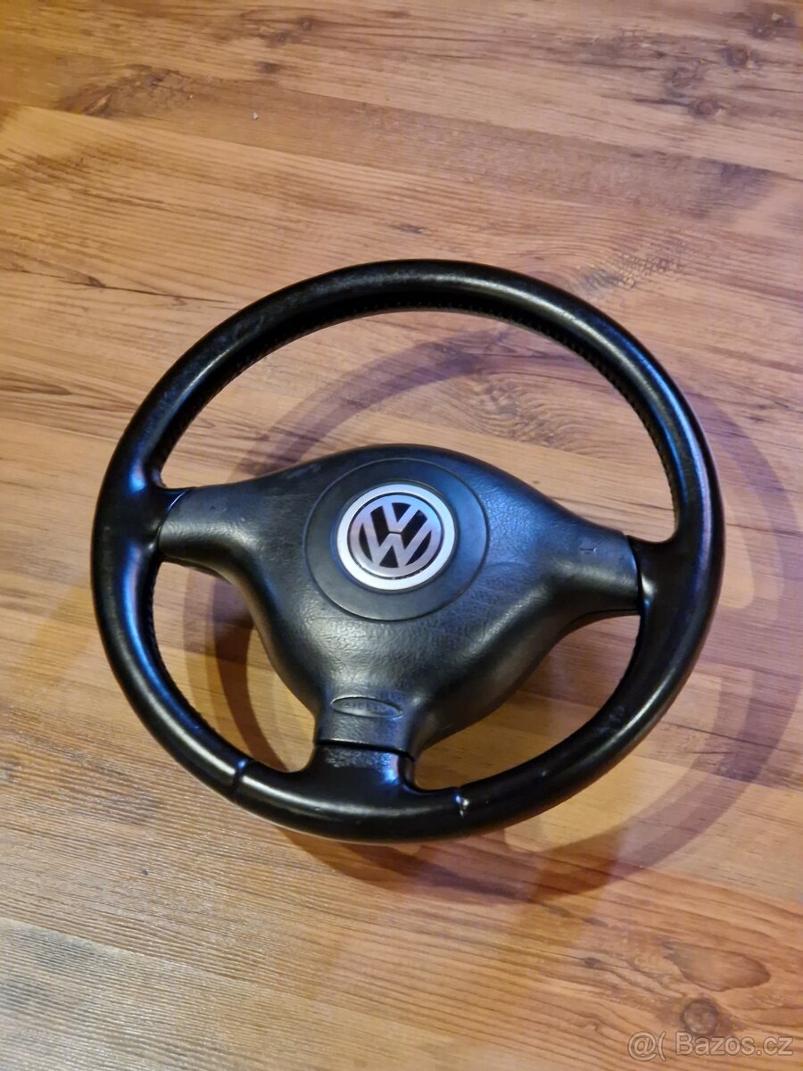 Volant VW Passat / Golf Trojramenný