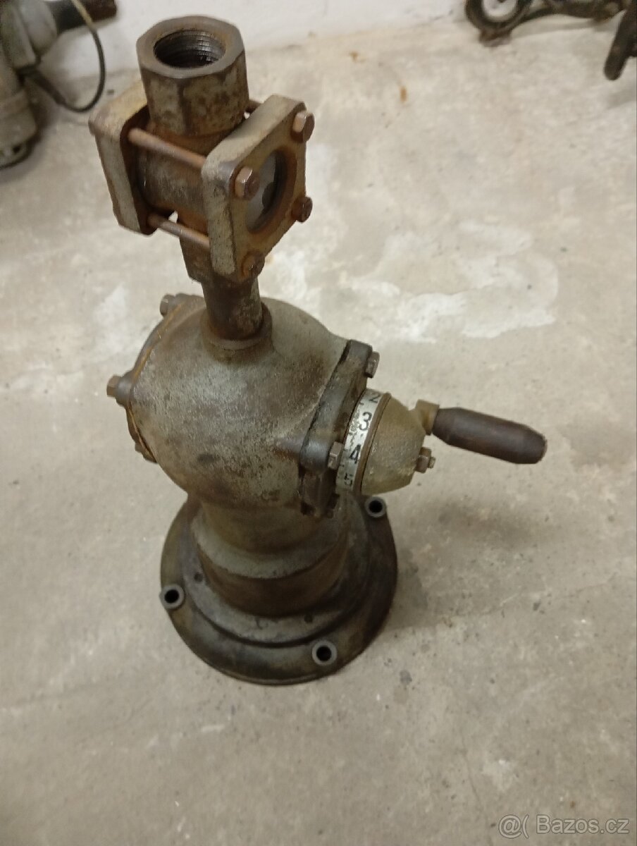 Výdejní stojan benzín Jawa Tatra praga cz škoda aero