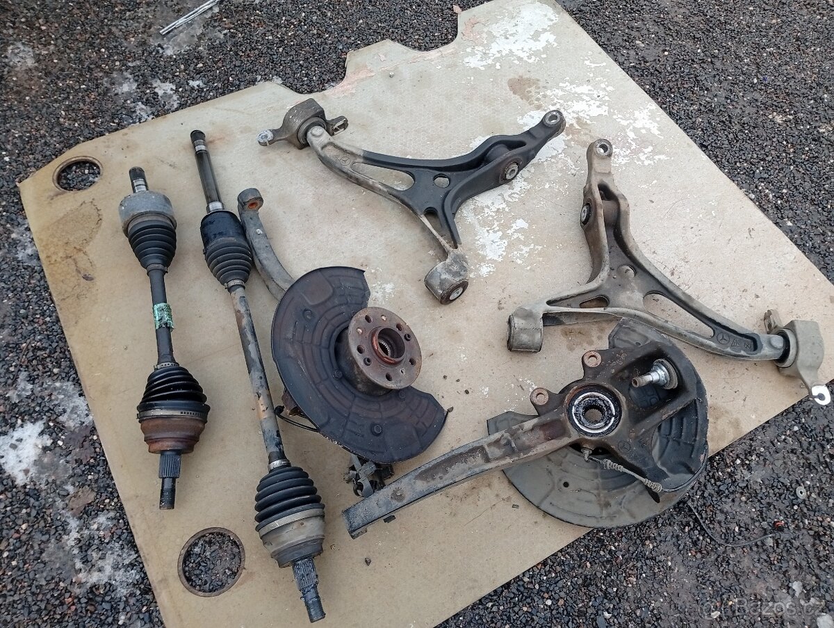 MERCEDES BENZ GL X164, W164 PŘEDNÍ NÁPRAVA POLOOSY, TĚHLICE