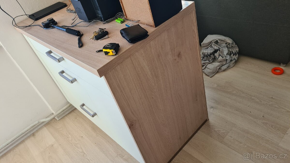 Kuchyňský ostrůvek / bar