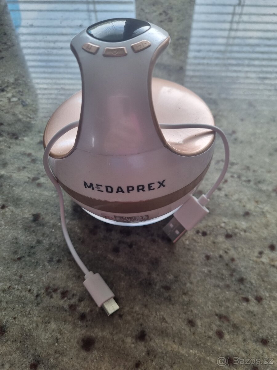 Ultrazvukový anti-celulitidový a tvarující masážní přístroj