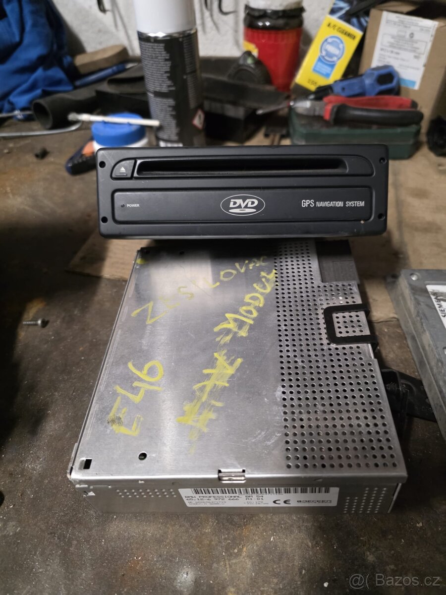 bmw e46 radio, zesilovač, cd měnič, atd...