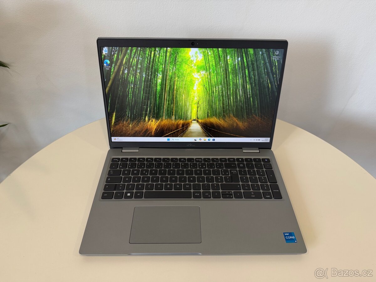 Dell Latitude 5530 i5-1245U / 16GB / 256GB / FHD