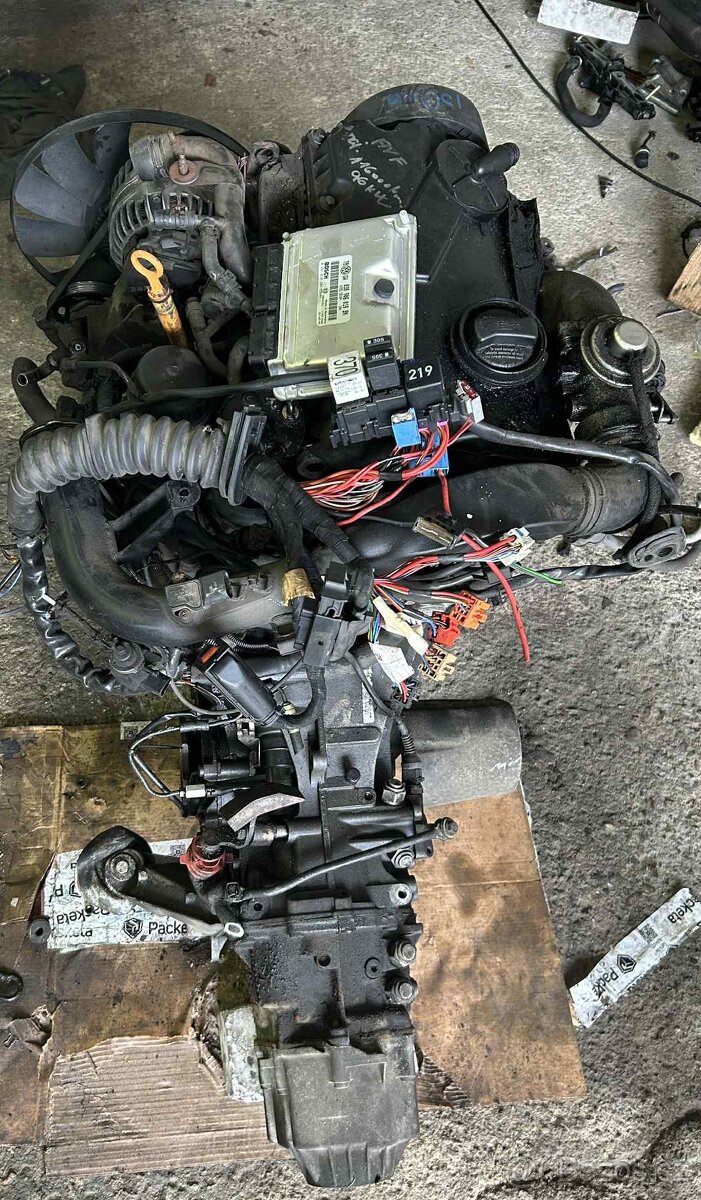 Prodám motor s převodovkou 1.9TDi 96KW AVF