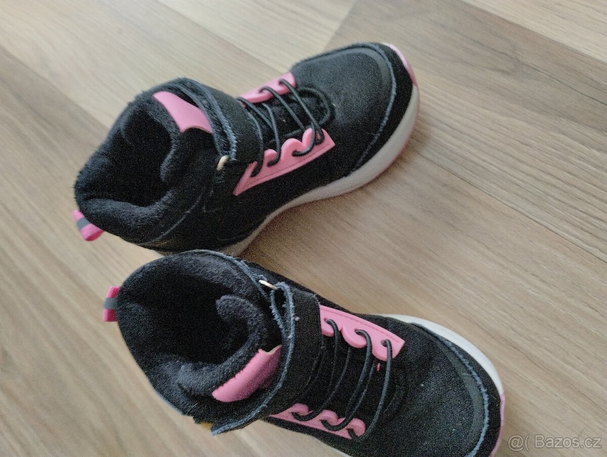 Dívčí kotníkové boty na jaro - podzim