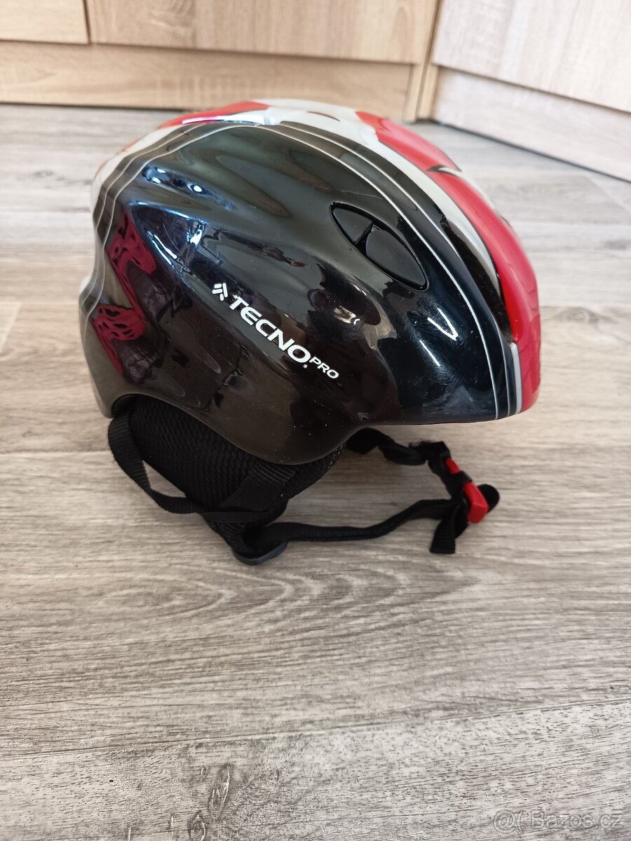 Chlapecká lyžařská helma