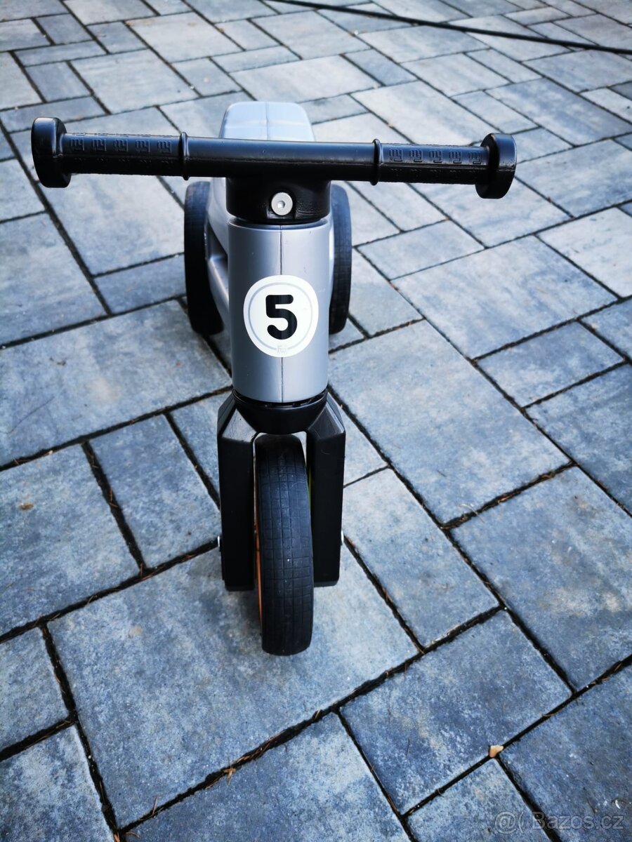 Prodám dvě dětská odrážedla FunnyWheel