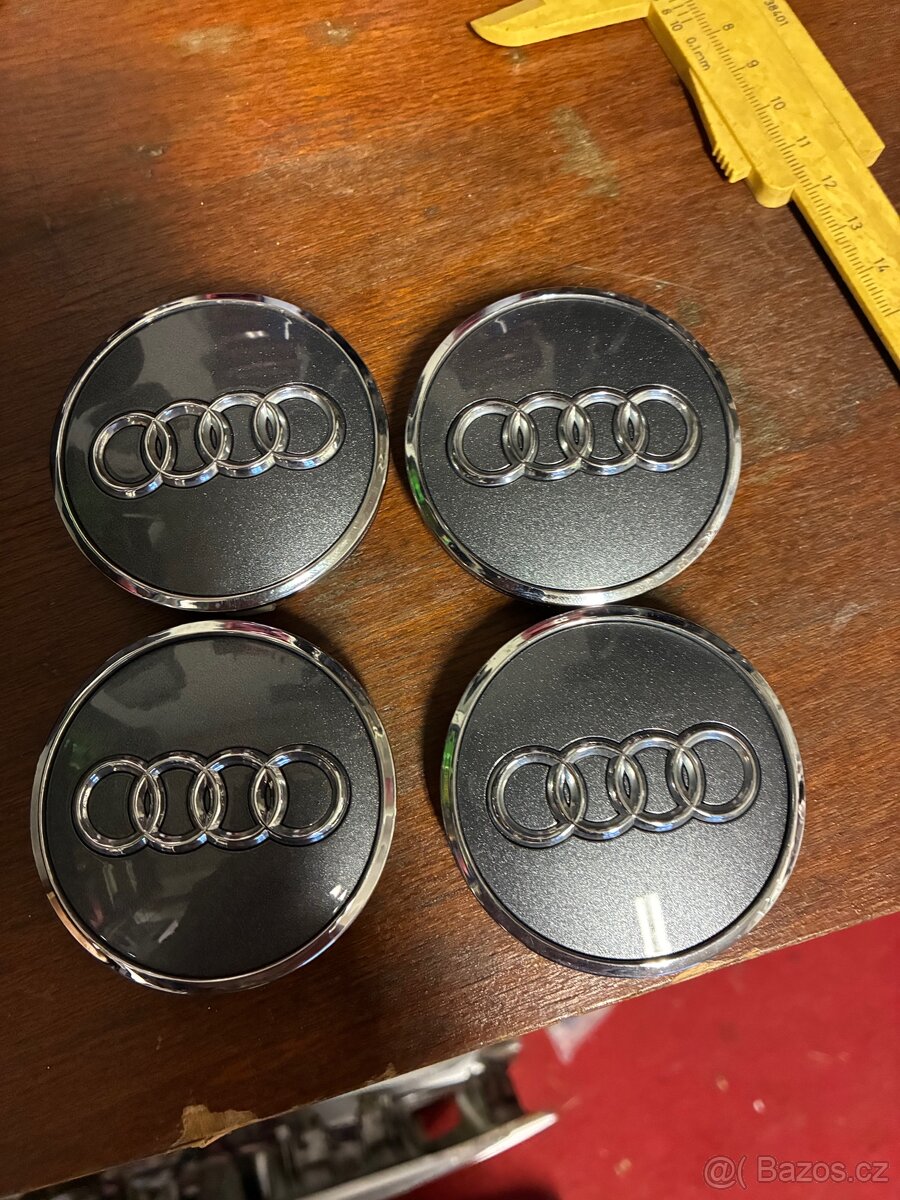 Audi stredy kol original