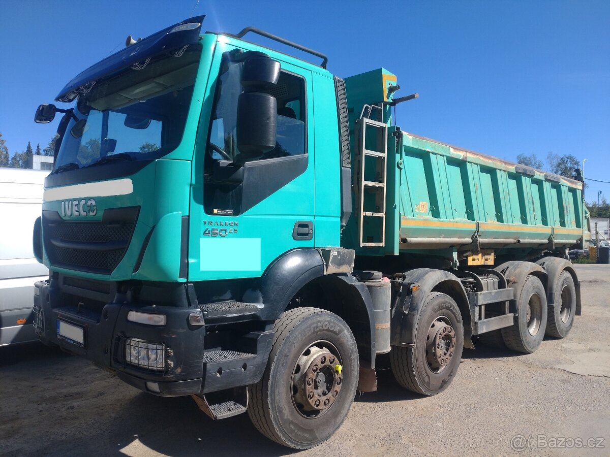 IVECO TRAKKER AD 410T45 8x4 - Třístranný sklápěč