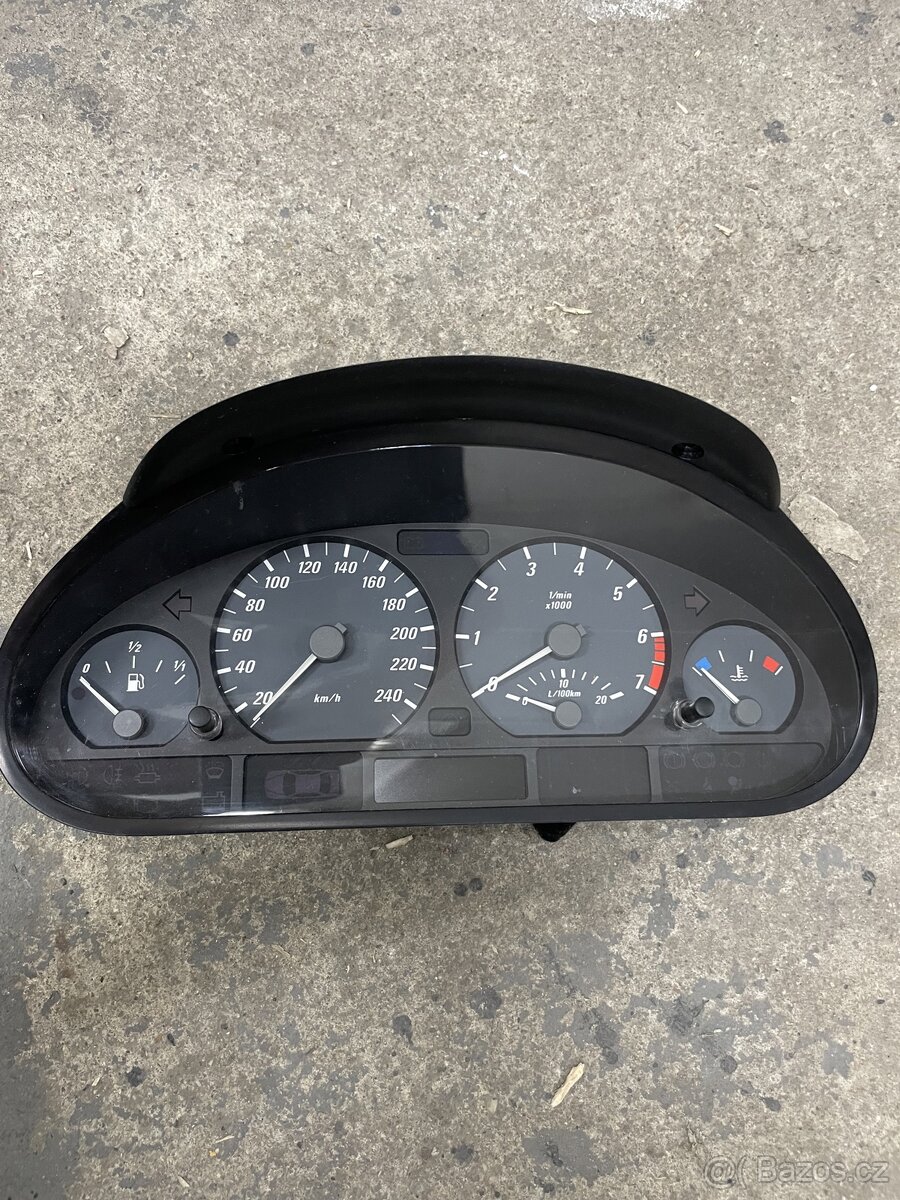 Bmw e46 coupe r6 budíky