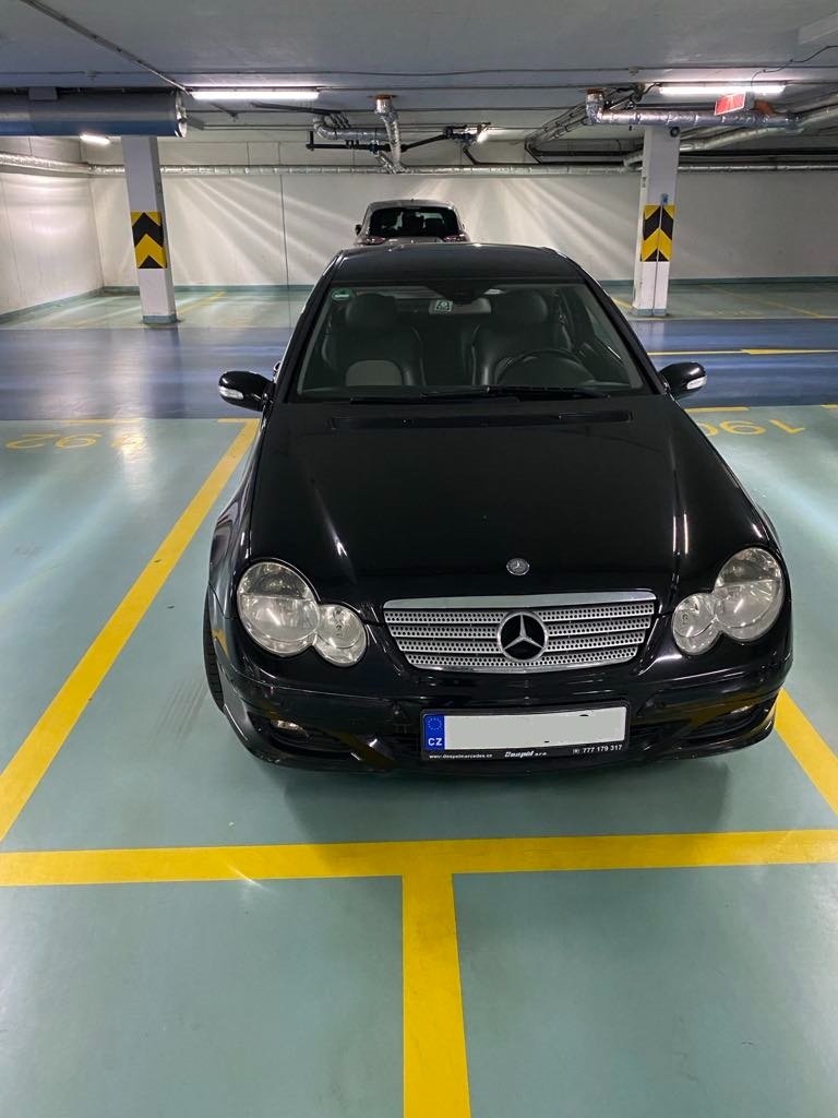 Mercedes Benz