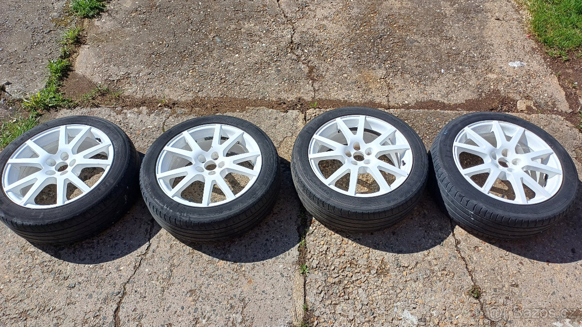 Kola Spider R17 z Octavia 1 RS