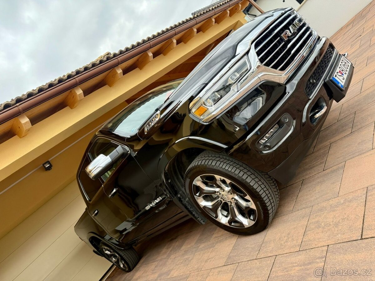 Dodge RAM 1500 LONGHORN 5,7L HEMI V8