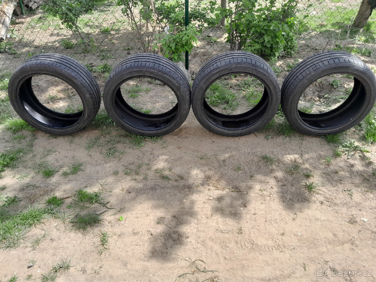 Letní pneu 245/40/19