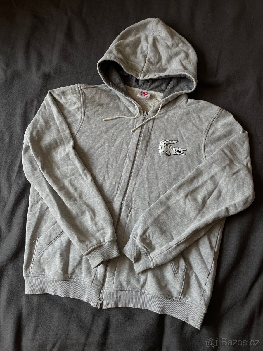 Lacoste live
