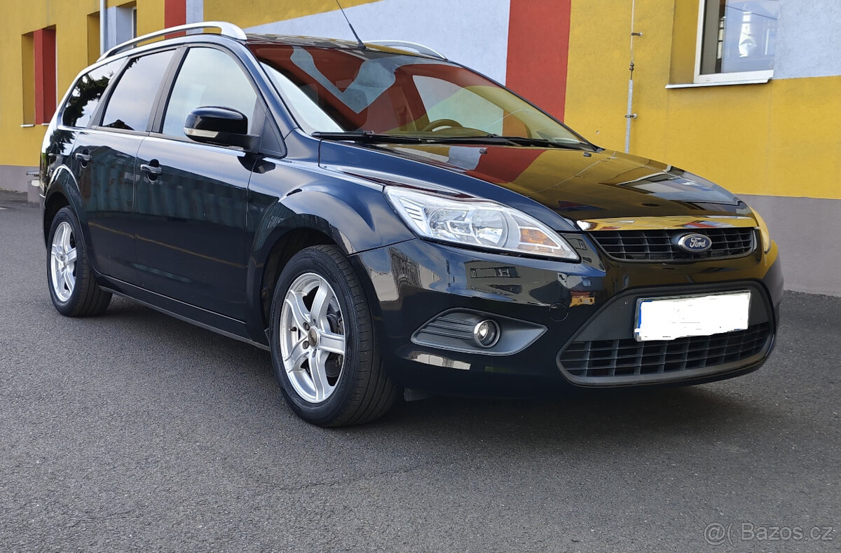 Ford Focus Combi 1.6i 74kw ,136971 tkm,tažné,klima