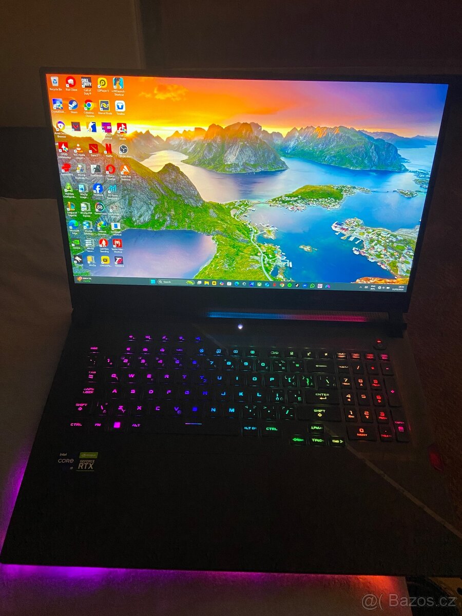 ASUS ROG Strix SCAR 17 G733 Off Black